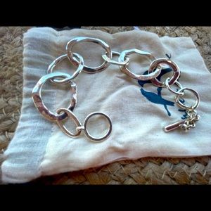 Isabell & Chloe sliver link toggle bracelet like new condition